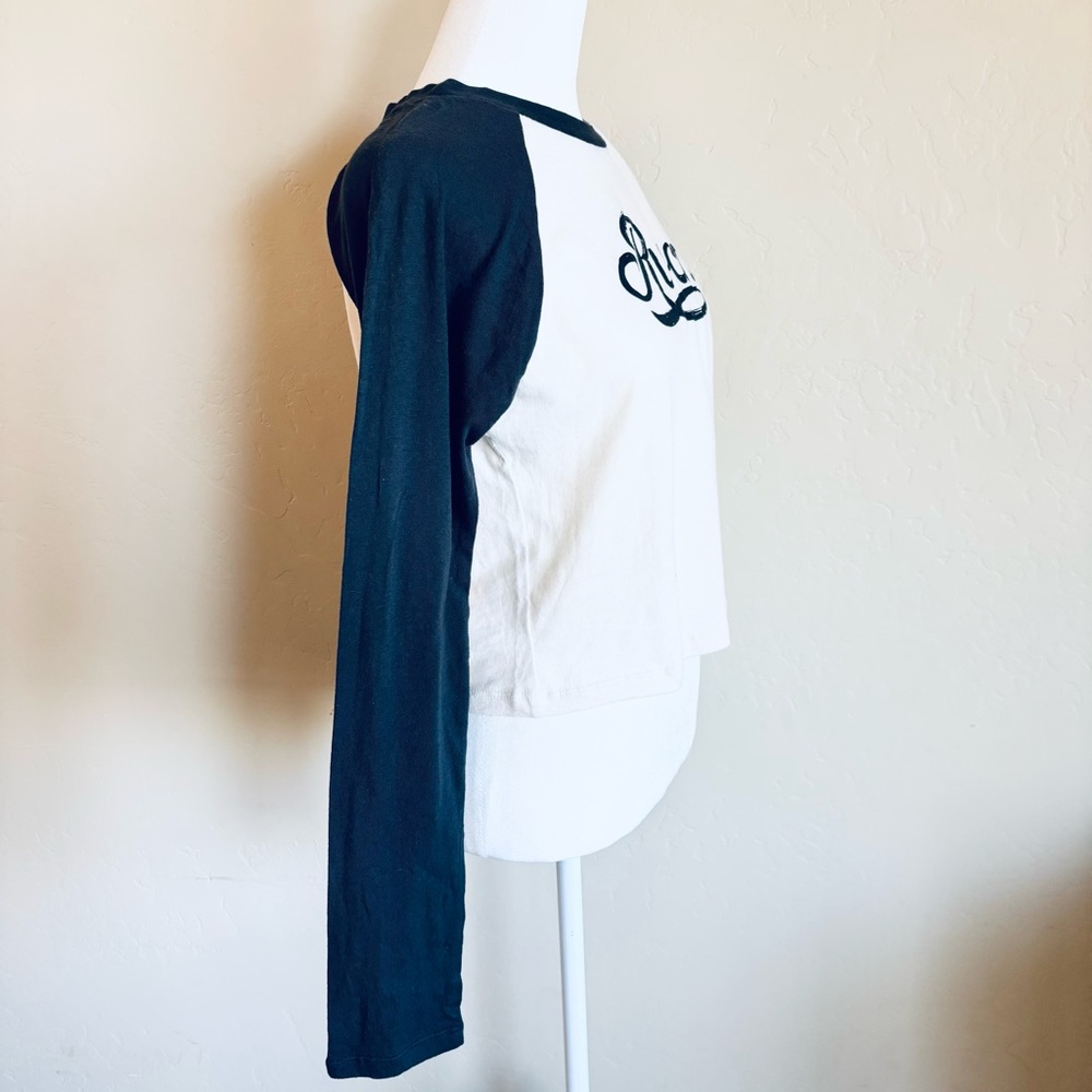 RVCA Logo Women’s Raglan Long sleeve Tee Shirt NWT - Picture 10 of 11